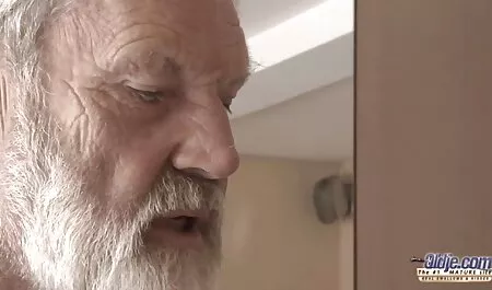 Rasierte Mädchen. po ...