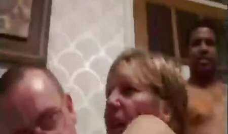 Eine reife geile mil ...