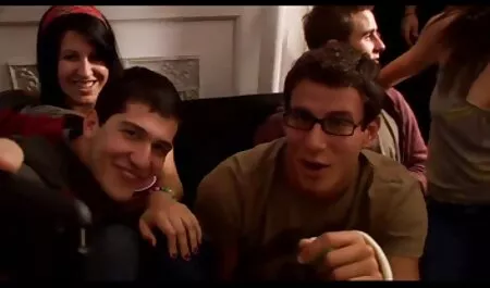 Sie hat ein Loch por ...