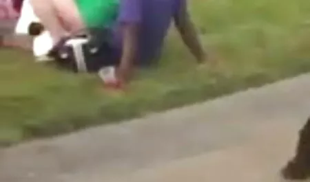 Blondine auf der Str ...