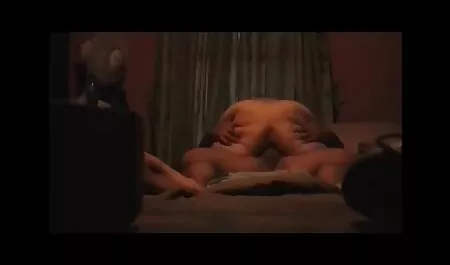 Jetzt umarmen sie re ...