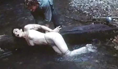 Mit einer Muschi ohn ...