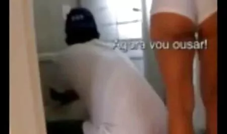 Sie schlägt brutal d ...