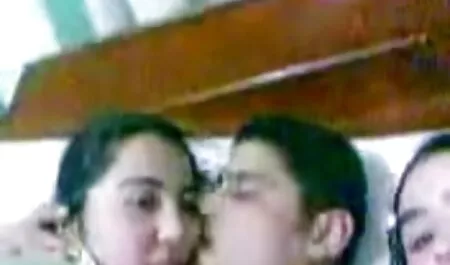 Sony hält Mutter von ...