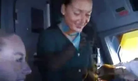 Mit der Waffe eindri ...