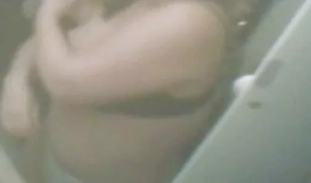 Sohn Mama in der Küc ...