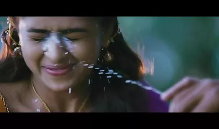 Süße Schönheit mit B ...