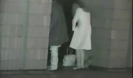 Junge reife nackte g ...