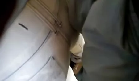 Ein Mitglied eines g ...